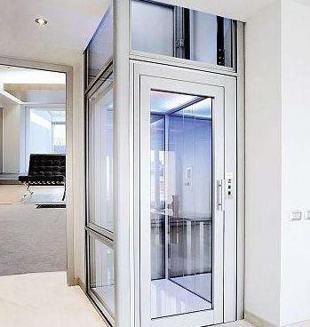 成都別墅電梯
 別墅電梯安全操作有四個(gè)必要條件-成都別墅電梯