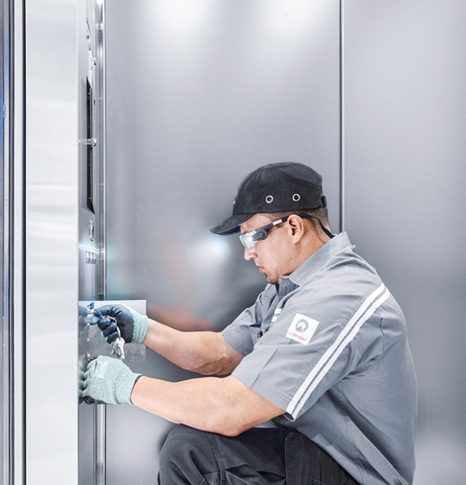 成都別墅電梯 成都別墅電梯的保養(yǎng)和日常維護需要注意什么？